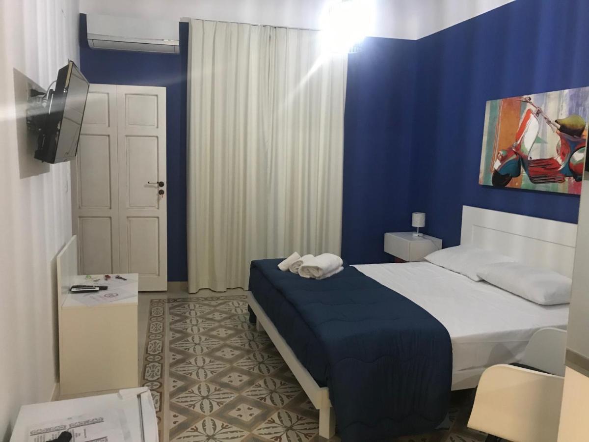 B & B Vittorio Emanuele Канікатті Екстер'єр фото
